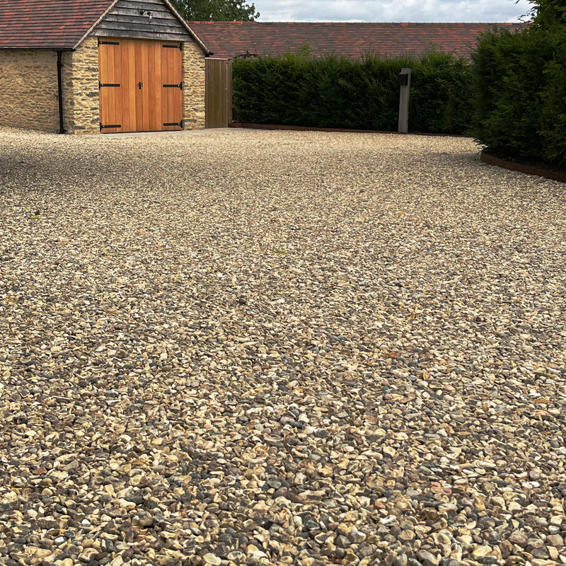 Carica immagine nel visualizzatore galleria, Gravel stabilisation grids. Geocell grids with 20mm flint gravel
